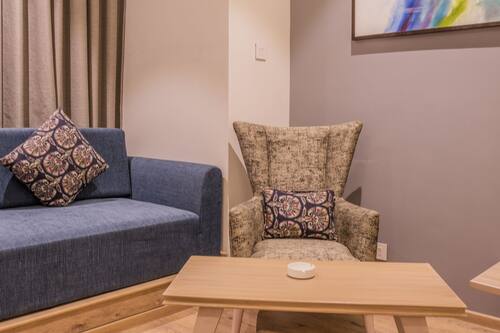 احجز سنتر بوينت نافي مومباي في نافي مومباي قارن أسعار الفنادق في نافي مومباي