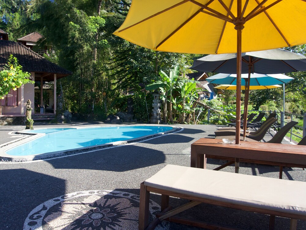 Tepi Sungai Guesthouse Restaurant Sidemen Info Photos Reviews Book At Hotels Com