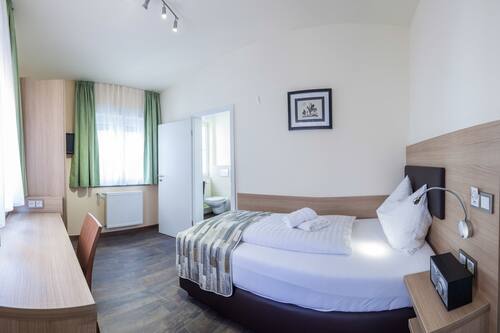 Hotel Restaurante Lorca Weinsberg Germany Weinsberg Hotel Discounts Hotels Com