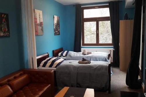 A S Ferienwohnungen Roonstrasse 7 In Bonn Hotels Com