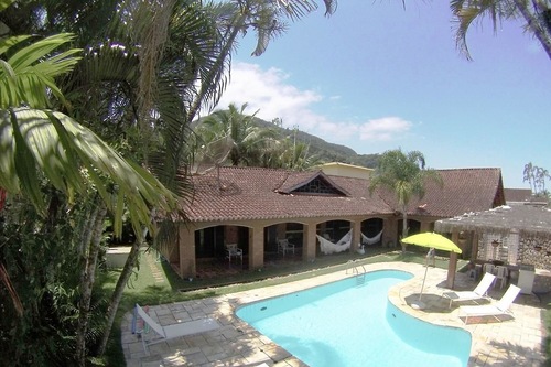 Pousada Na Praia Ubatuba em Ubatuba - Hoteis.com