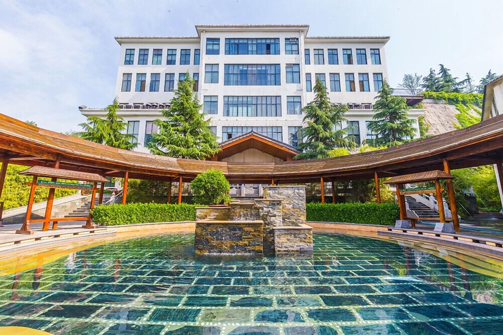 洛阳龙门凤翔温泉旅游度假区