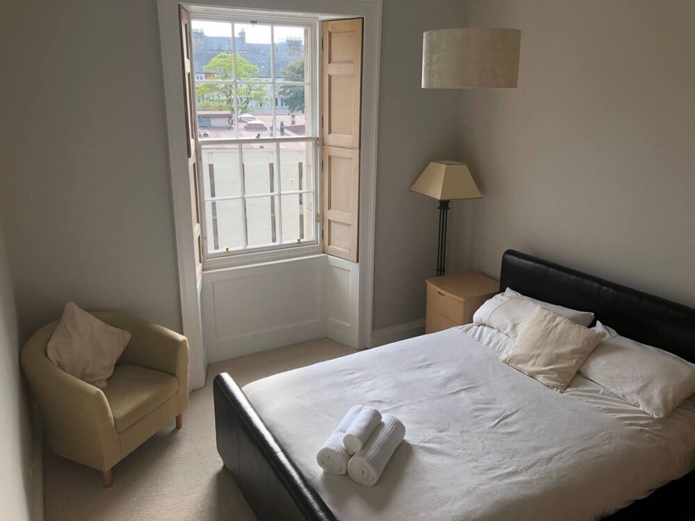 Stockbridge Island Dating