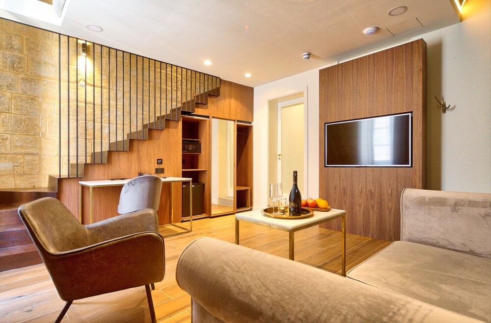 豪华复式 - 客房