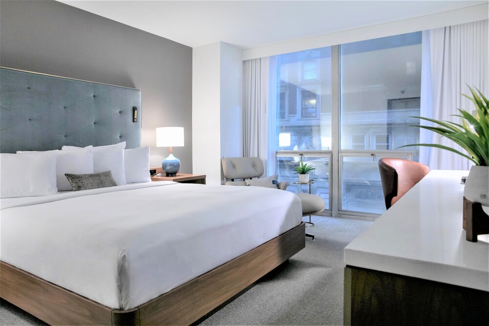 Book Le Meridien Essex Chicago In Chicago Hotels Com