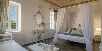 Φωτογραφία του Four Seasons Mansion, Σαντορίνη