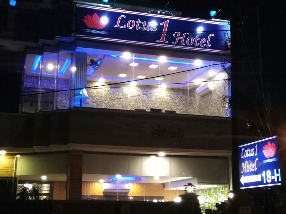 Book Lotus 1 Hotel Johar Town In Lahore Hotels Com