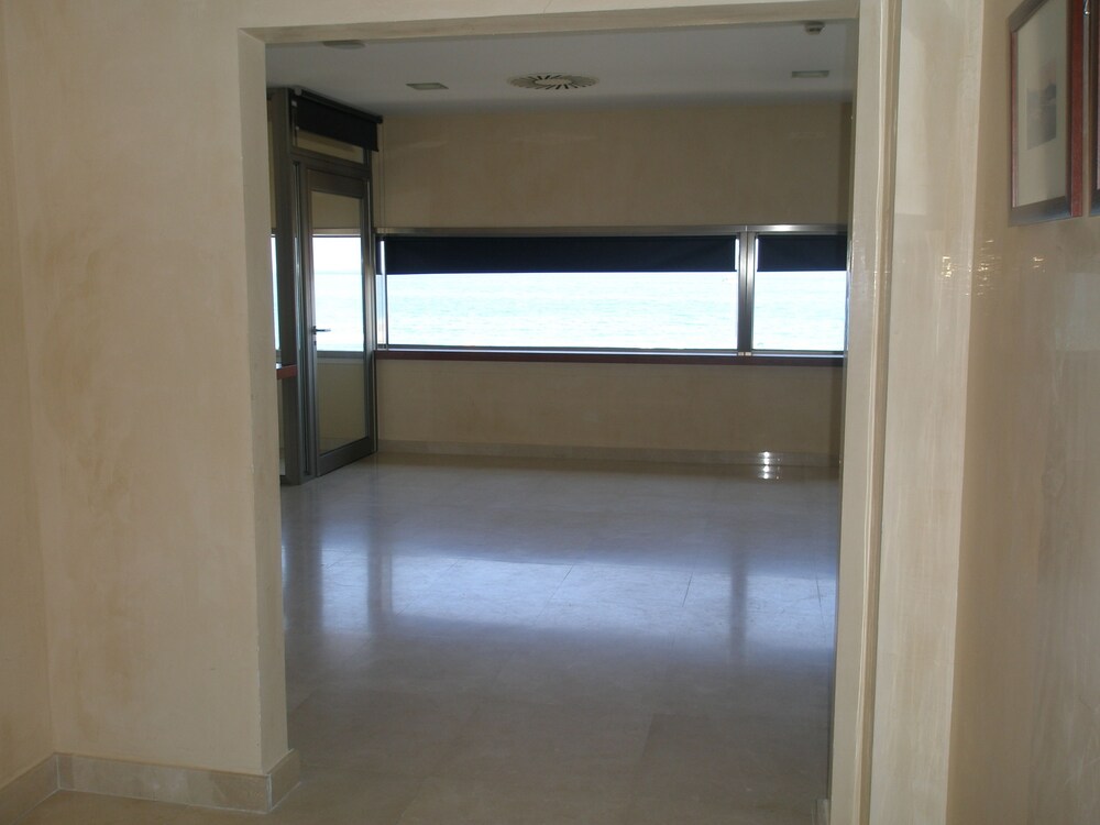 Book Hotel Colon Thalasso Termal In Caldes D Estrac Hotels Com