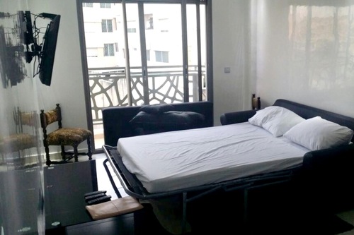 https ar hotels com ho1144634464 shqt mn ghrft nwm wahdt fy aldar albyda m hdyqt mfrwsht wway fay tb ud 3 km n alshaty aldar albyda almghrb