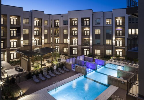 Top Hotels With A Pool In Frisco Texas Hotelscom