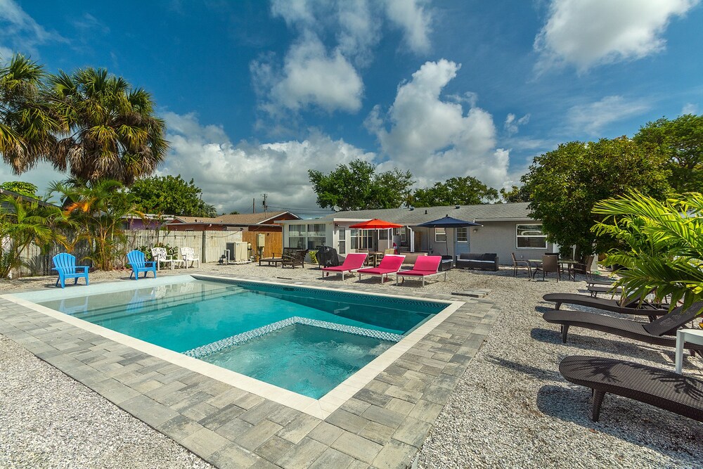 Book Sea Shell Beach Cottage in Indian Rocks Beach