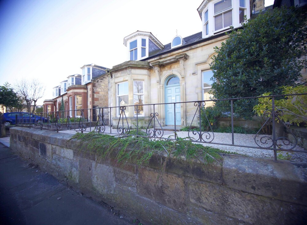 巴恩斯服务式住宅预订, 2019亚尔巴恩斯服务式住宅价格| hotels.