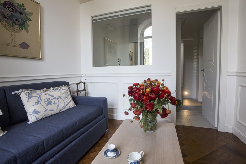 Promenade Maison De Charme San Remo Hotels Com