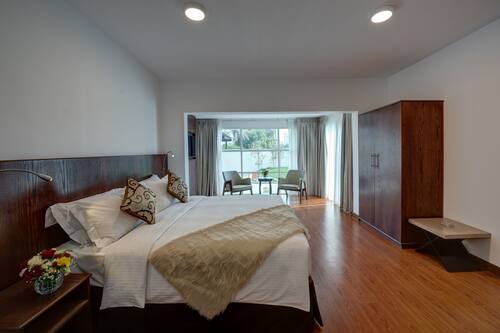 احجز جاي 5 فيلا من أربع غرف نوم في الوصل في دبي قارن أسعار الفنادق في دبي