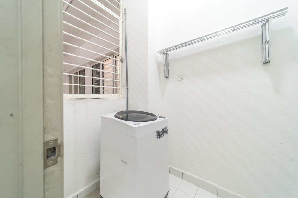 Book Oyo Home 790 Premium 2br Vue Residences In Kuala Lumpur Hotels Com