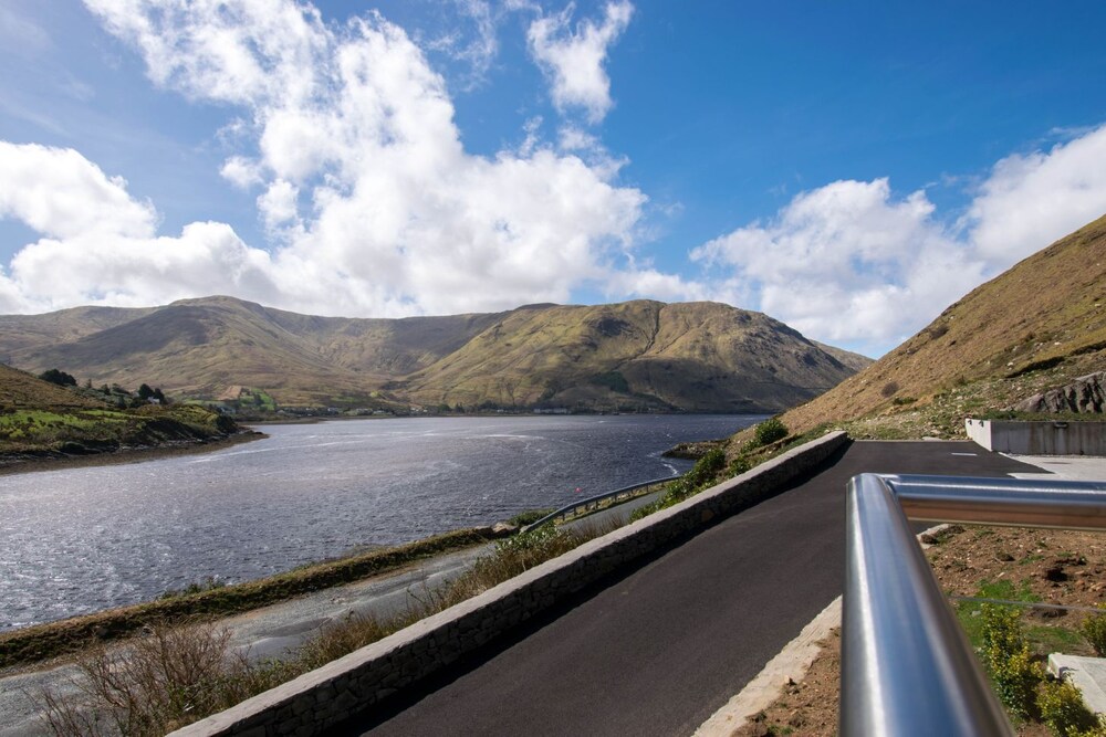 stunning connemara cottage
