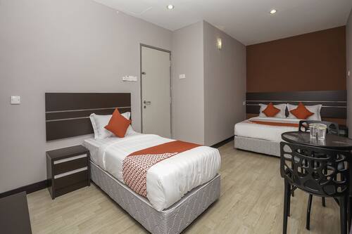 Oyo 1043 Get Inn Hotel Sendayan Bandar Sri Sendayan Updated Price Reviews Hd Photos Hotels Com