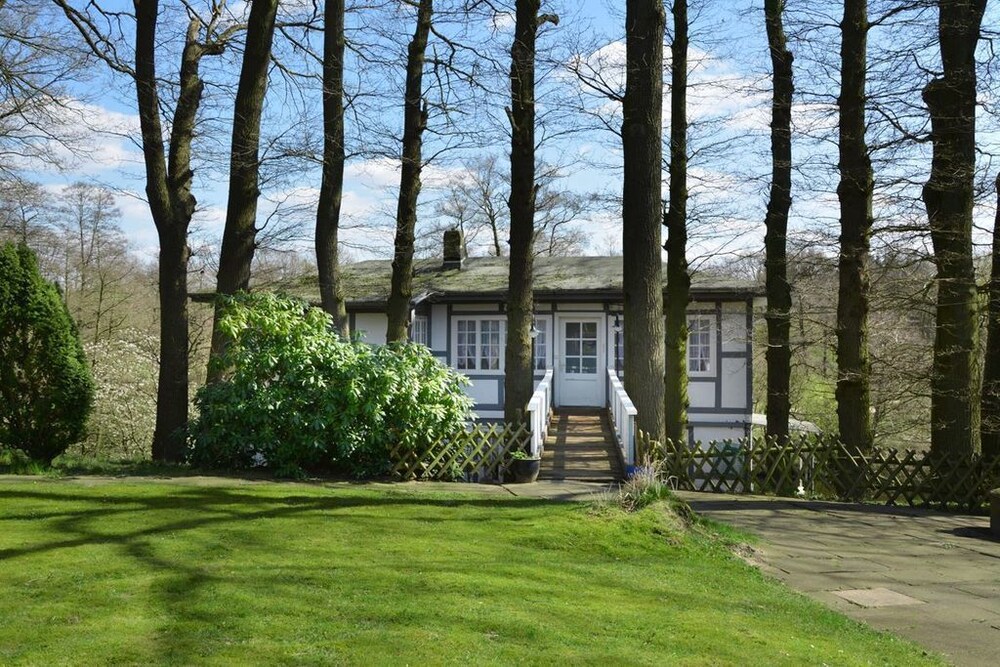 Hotel Haus Am Walde In Bad Fallingbostel Hotels Com