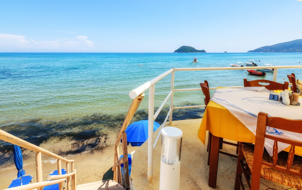 blue horizon studios zakynthos