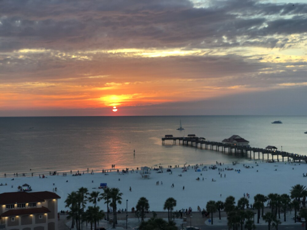 great location on a very popular beach.