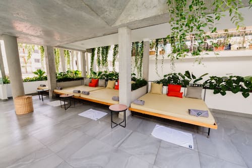 Baitong Hotel & Resort (Phnom Penh, Cambodia), Phnom Penh hotel discounts | Hotels.com