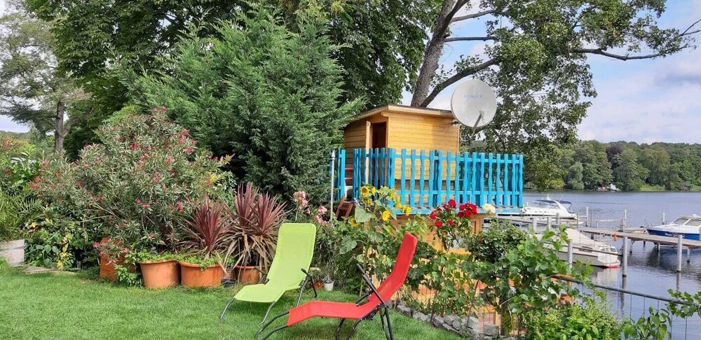 Pension Am Lehnitzsee In Potsdam Hotels Com