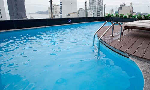 15 Closest Hotels To Vincom Plaza Le Thanh Ton In Loc Tho Hotels Com