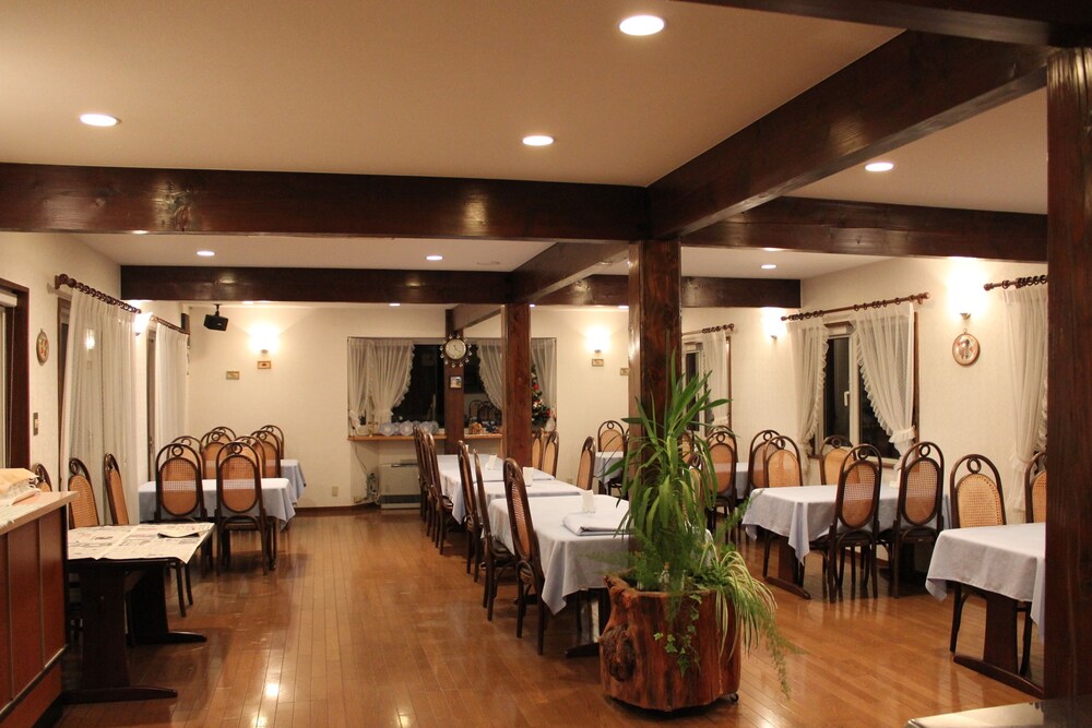 レイクサイドインベイクドポテト 北塩原 の宿泊予約 ホテルズドットコム