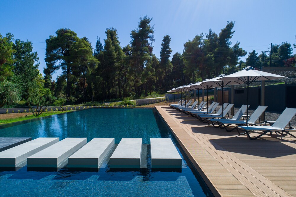 家庭公寓, 泳池景观 - 阳台景观