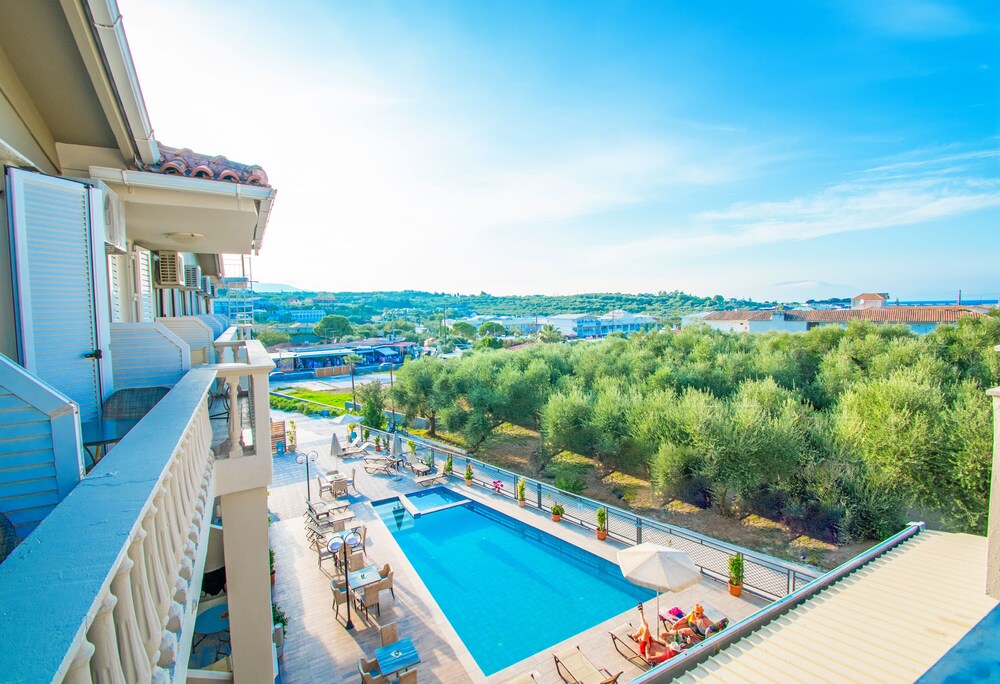Book Hotel Emilia in Zakynthos | Hotels.com
