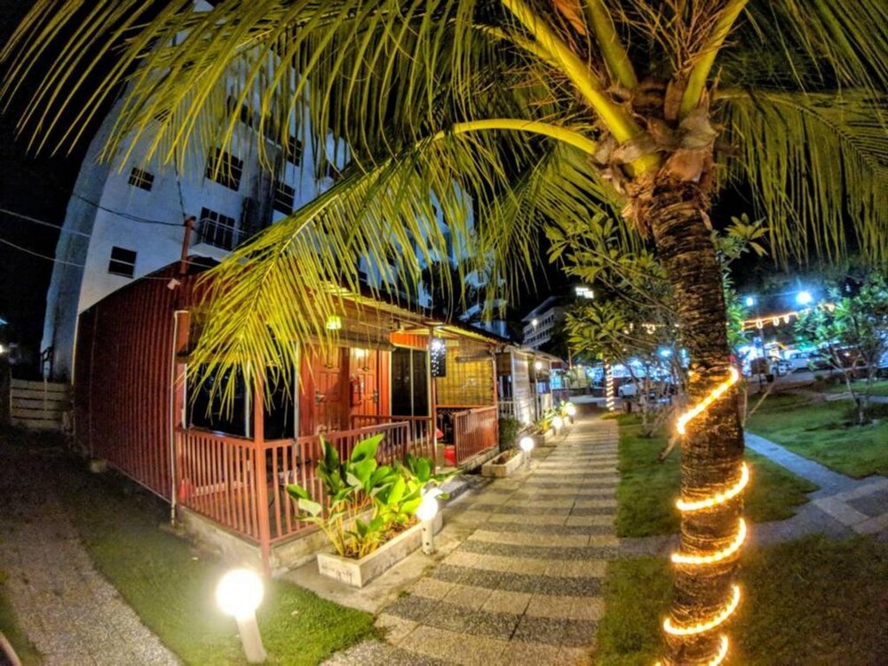 Book The Cabin Langkawi In Langkawi Hotels Com