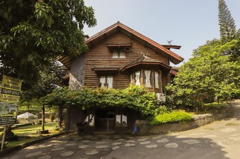 15 Closest Hotels To Taman Budaya Sentul In Sentul City