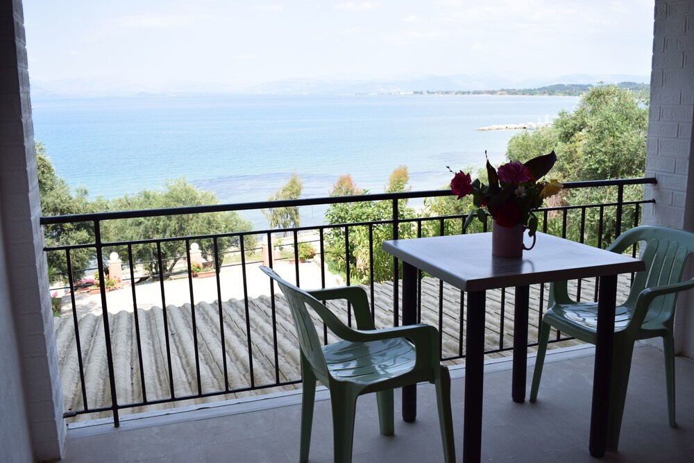 Book Angelica Rooms Apartments In Corfu Hotels Com