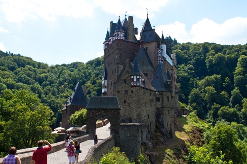 Prenota Ferienwohnung Zur Burg Eltz A Wierschem Hotels Com