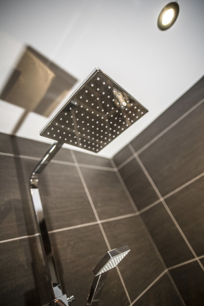 N Ista Boutique Rooms Birkdale Southport Southport Hotels Com