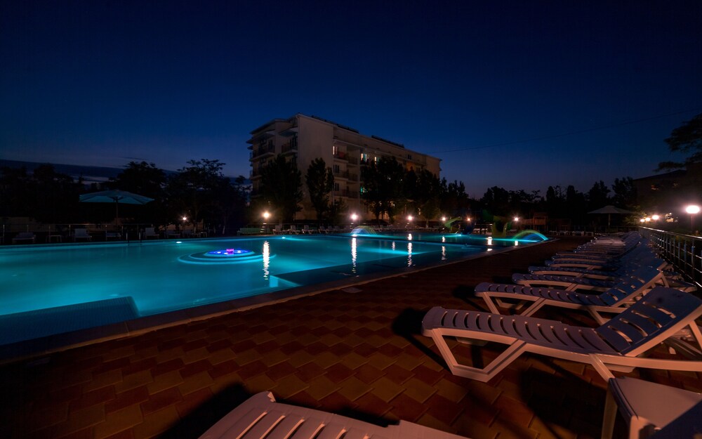 パンショナート ニコラエヴァ コブレヴェ の宿泊予約 ホテルズドットコム