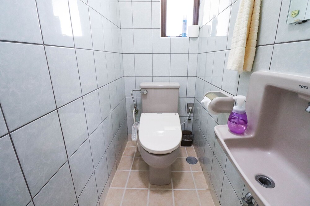 Hotel Upi Condominium Mihama En Chatan Hotels Com