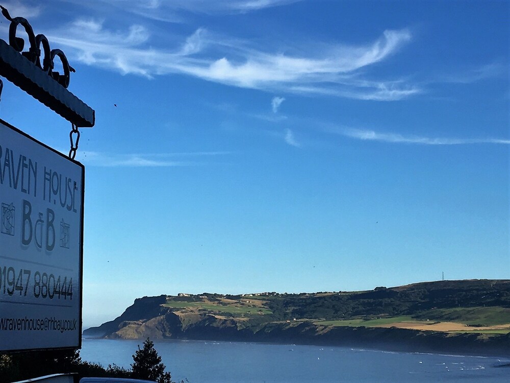 Raven House Whitby Info Photos Reviews Book At Hotels Com