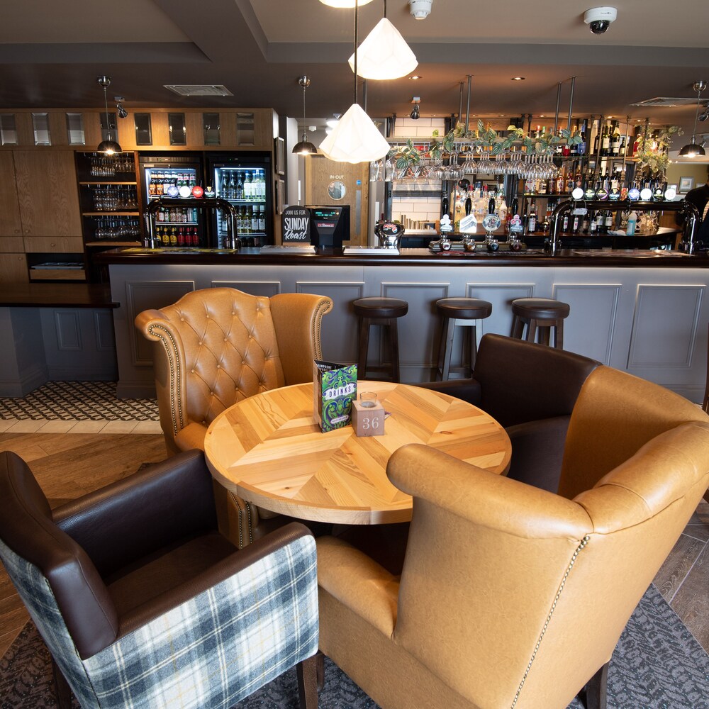 Paisley Pear, Brackley by Marston's Inns, Brackley Info, Photos