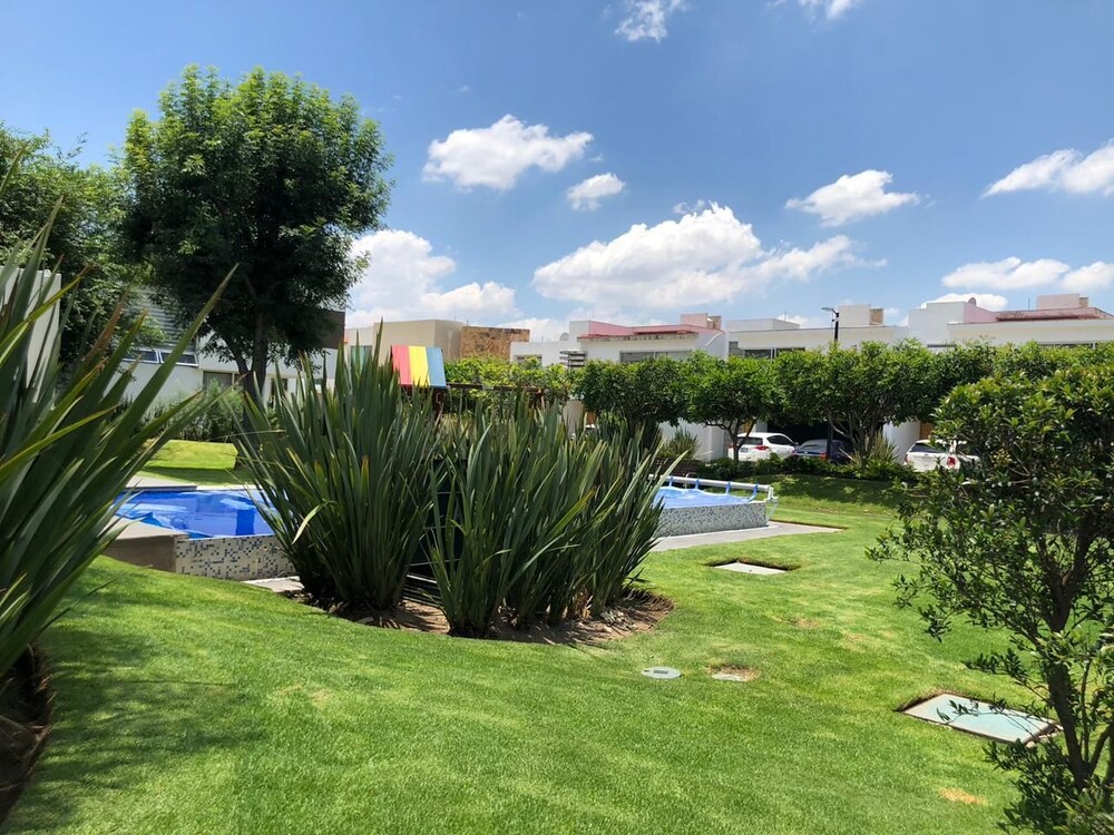 カーサ コト ソール フレンチ テック デ モンテレイ サポパン の宿泊予約 ホテルズドットコム