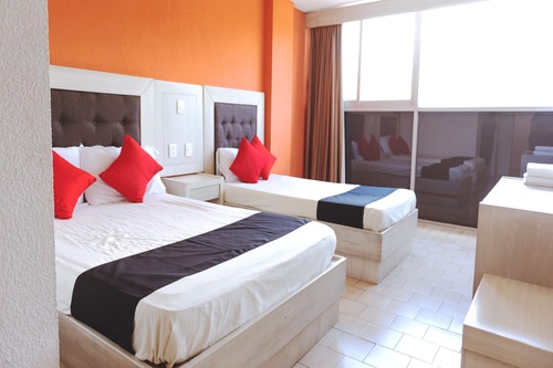 Oyo ホテル イタリア アグアスカリエンテス の宿泊予約 ホテルズドットコム