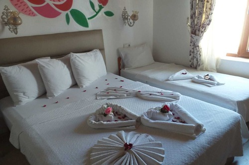 Book Rose Pansiyon In Seferihisar Hotels Com