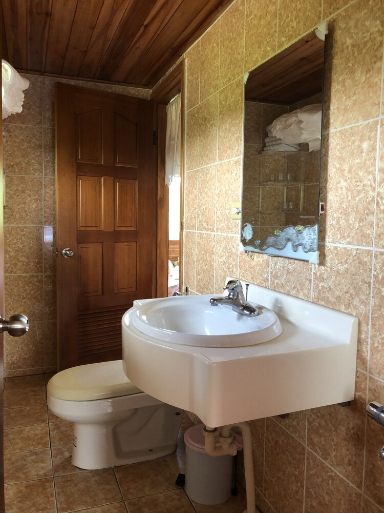 倚月觀荷民宿 台南 台灣酒店優惠 Hotels Com