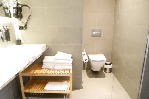 Le Chat Qui Dort Suites Lille Hotels Com Le Chat Qui Dort Suites Lille Hotels Com