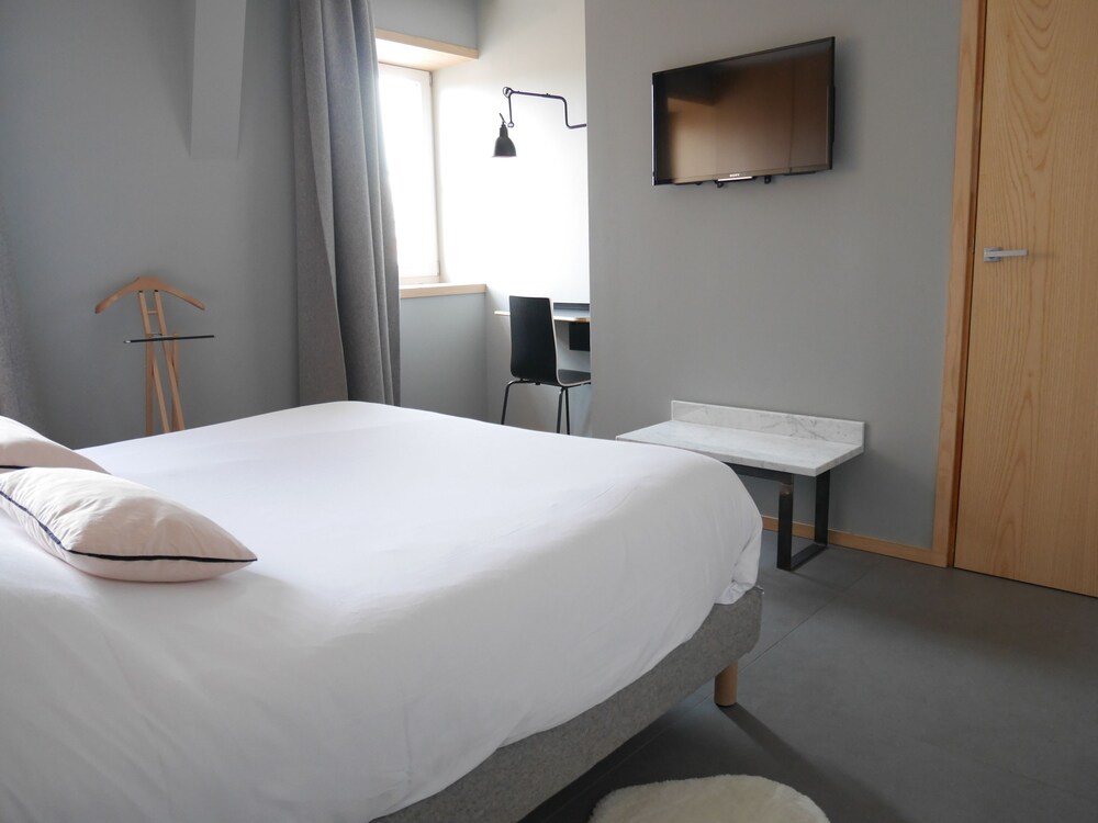 Le Chat Qui Dort Suites Lille Hotels Com