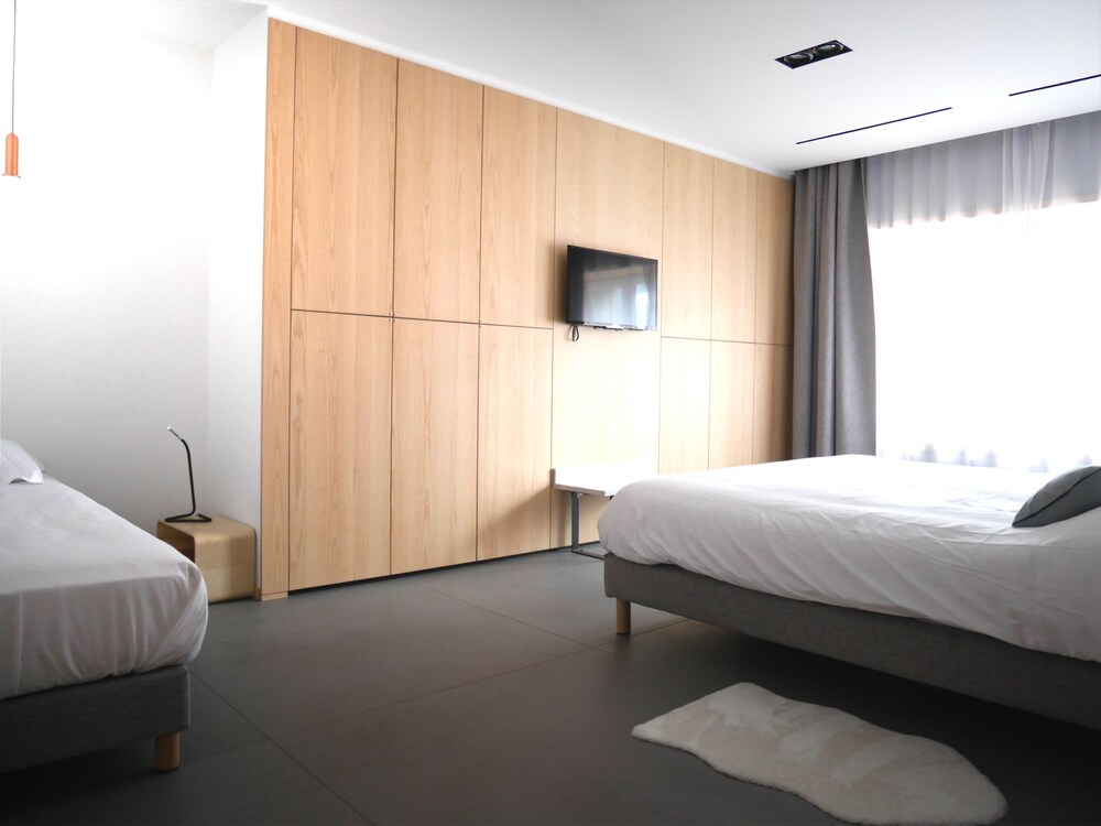 Le Chat Qui Dort Suites Lille Hotels Com