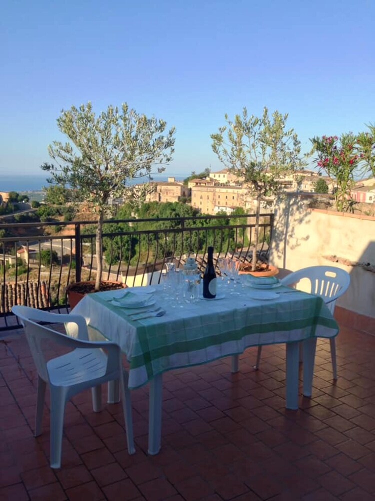 Book House With 2 Bedrooms In Rossano With Wonderful Sea View And Furnished Terrace 3 Km From The Beach In Corigliano Rossano Hotels Com