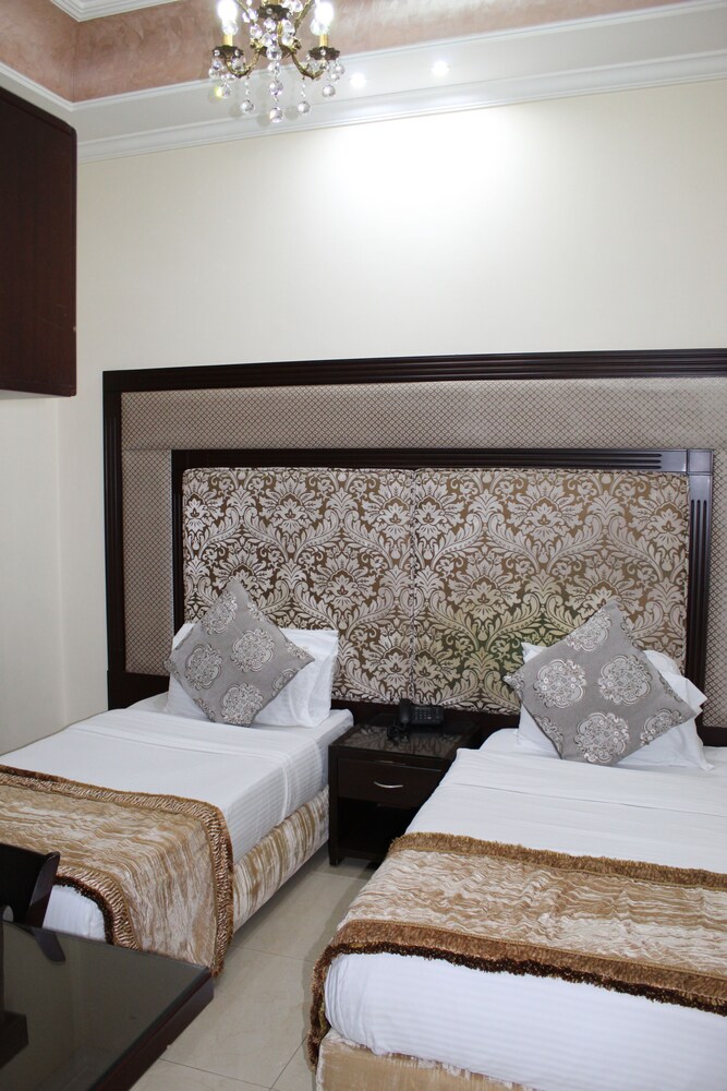 احجز فندق كيو ستوديو في بيروت قارن أسعار الفنادق في بيروت