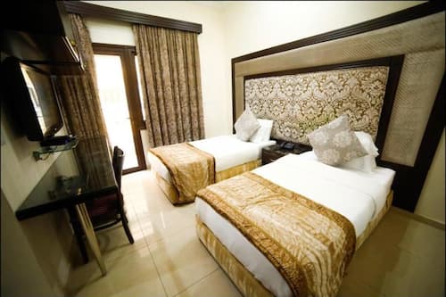 احجز فندق كيو ستوديو في بيروت قارن أسعار الفنادق في بيروت