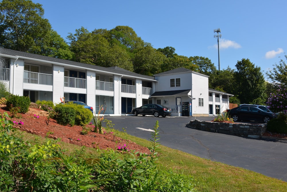 Book Liberty Inn In Old Saybrook Hotels Liberty Inn Old Saybrook